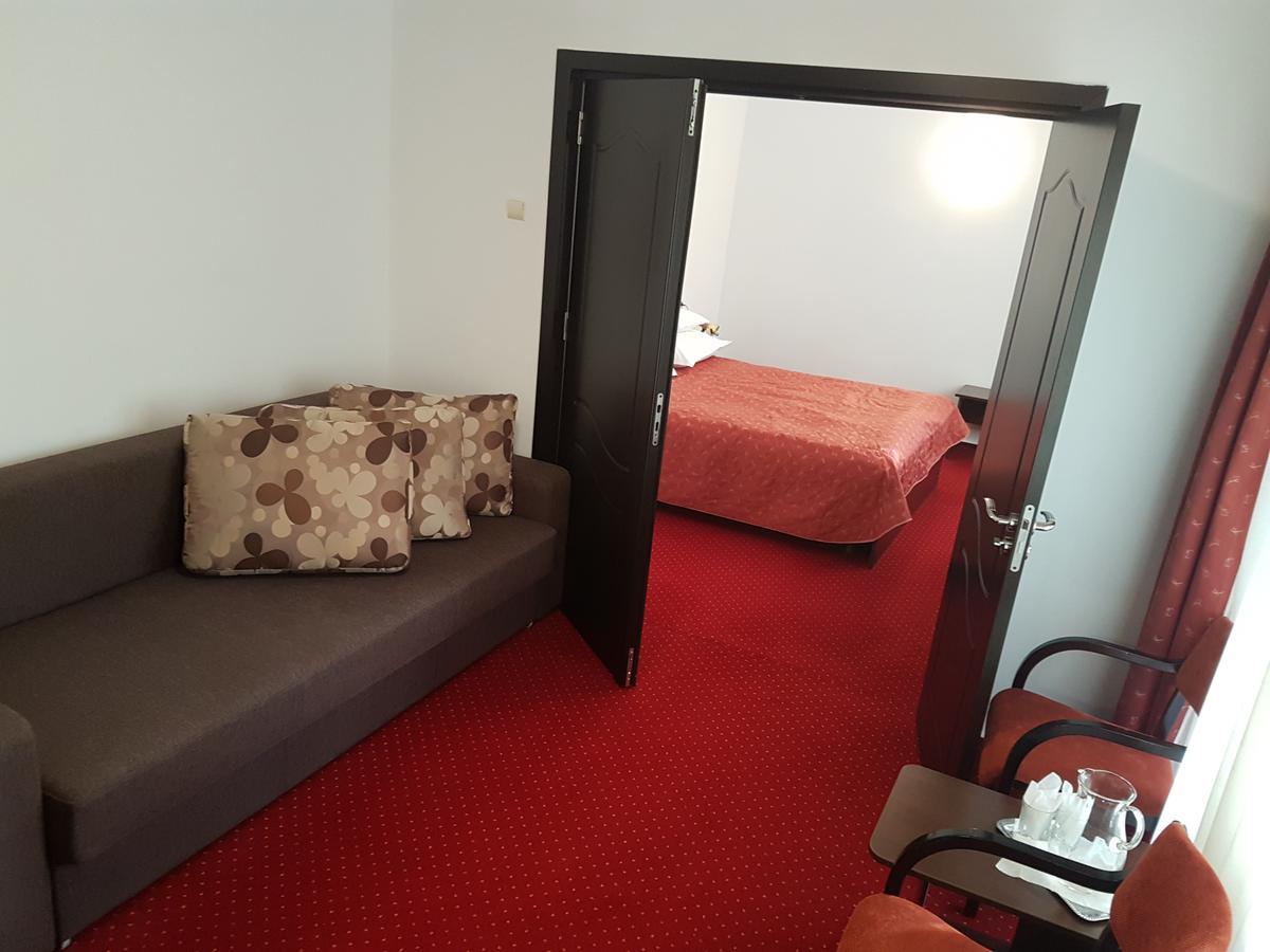 Cristal Hotel
