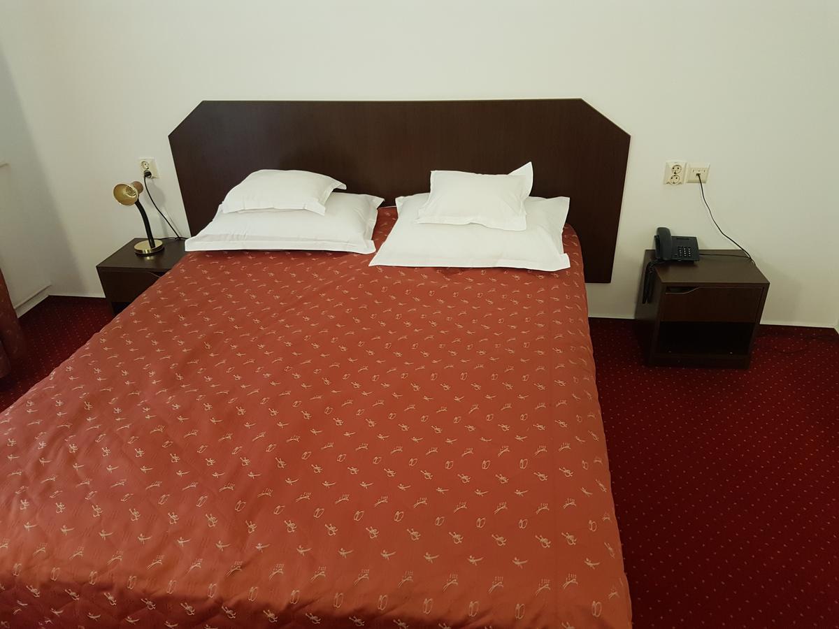 Hotel Cristal 3*